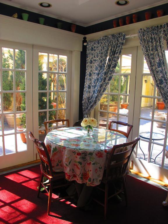 Mary Prentiss Inn เคมบริดจ์ ภายนอก รูปภาพ
